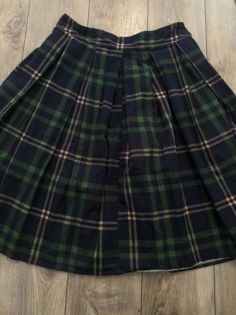 Green and Blue Plaid Pleated Skirt Size M